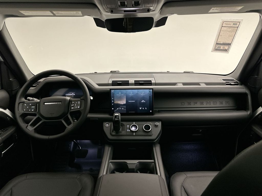 2025 Land Rover Defender 130 9
