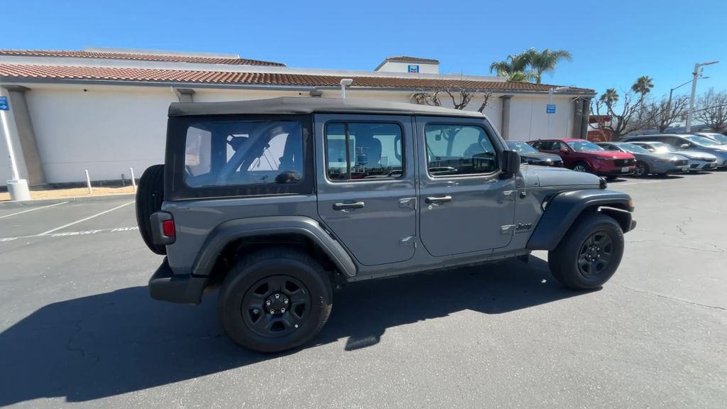 Thumbnail: 2023 Jeep Wrangler - 9