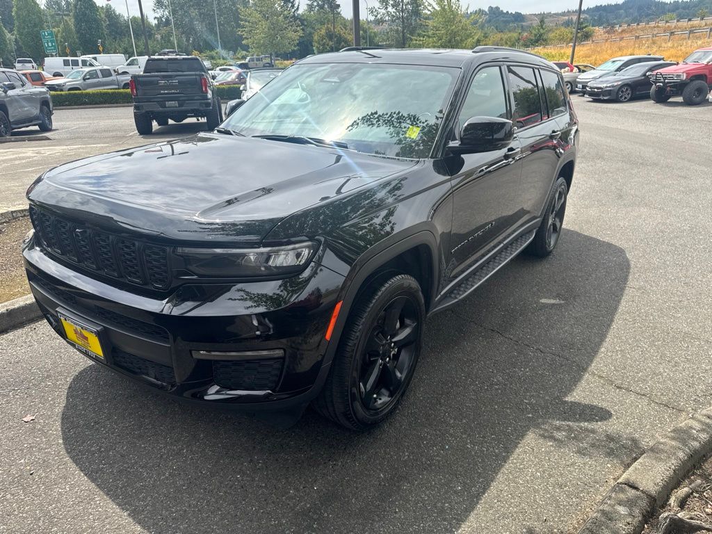 Diamond Black Crystal Pearlcoat 2024 Jeep Grand Cherokee L SUV / Crossover Four-Wheel Drive 8-Speed Automatic