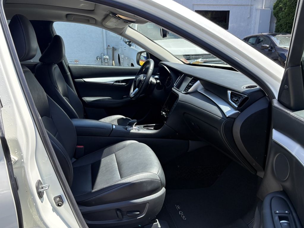 2019 INFINITI QX50 LUXE