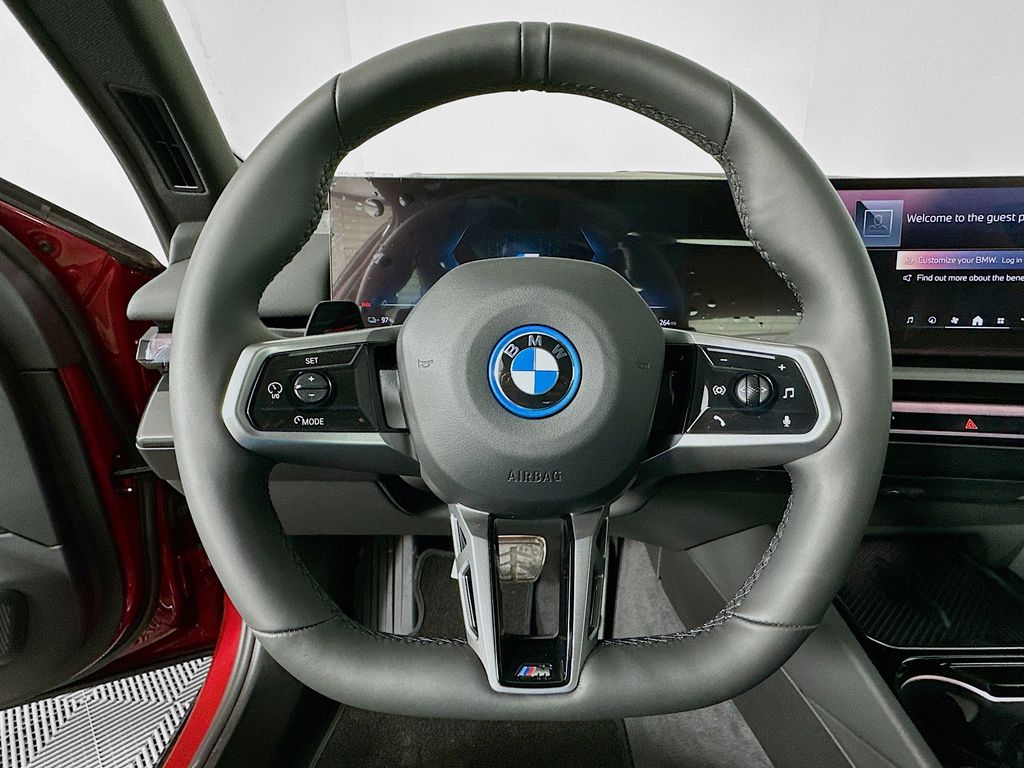 2025 BMW i5 eDrive40 10