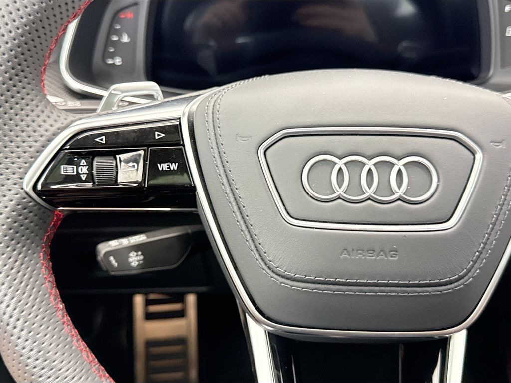 Thumbnail: 2026 Audi RS 7 - 11