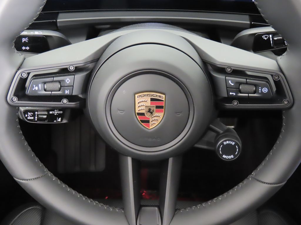 Thumbnail: 2025 Porsche Macan - 19