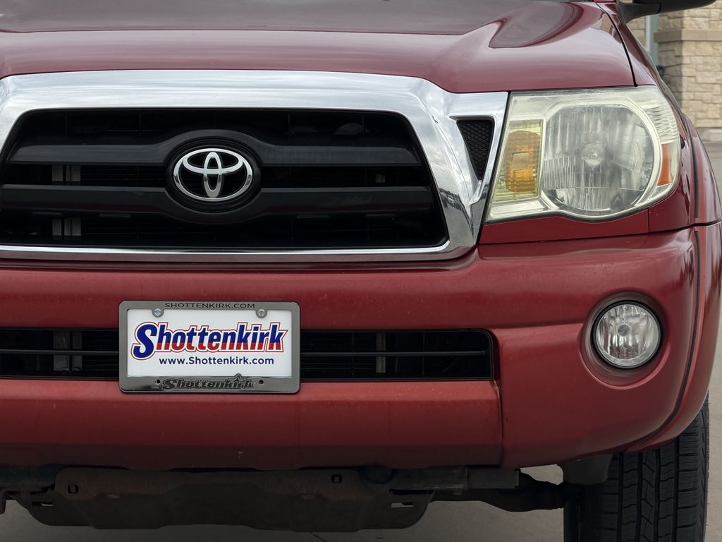 Used 2005 Toyota Tacoma Truck