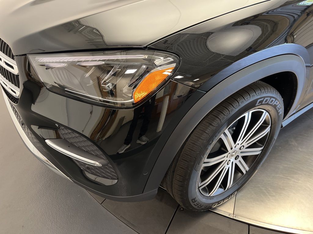 Thumbnail: 2026 Mercedes-Benz GLE - 9