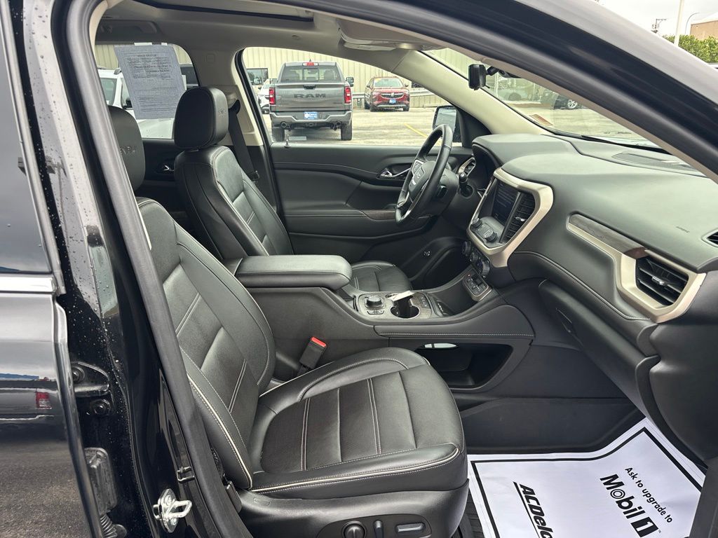 Used 2023 GMC Acadia SUV