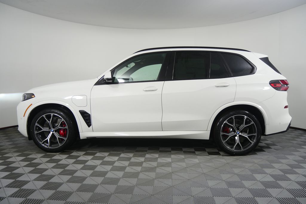 Thumbnail: 2026 BMW X5 - 6