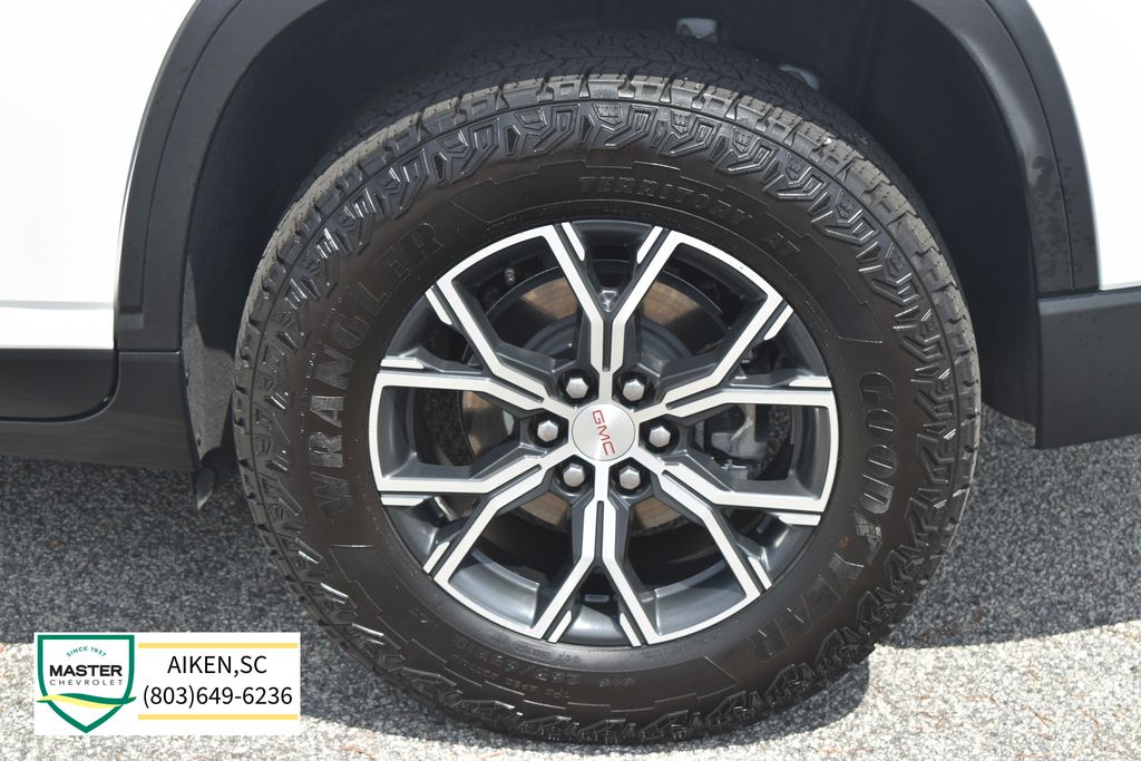 Used 2026 GMC Acadia SUV