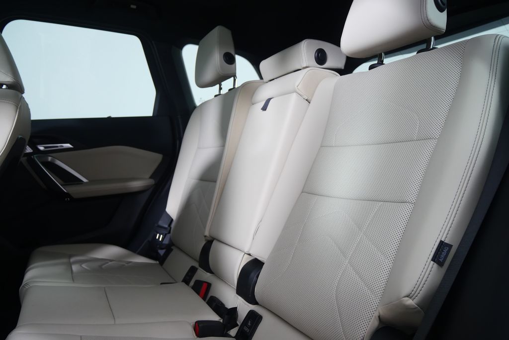 Thumbnail: 2023 BMW X1 - 15