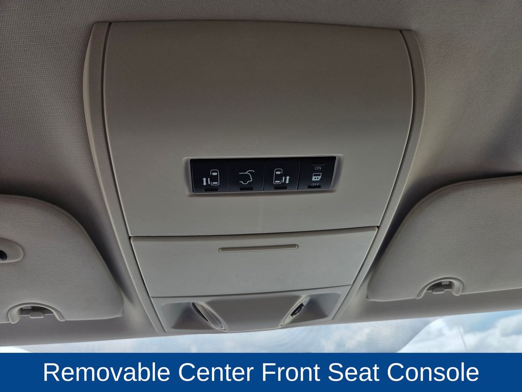 2010 Chrysler Town & Country Touring