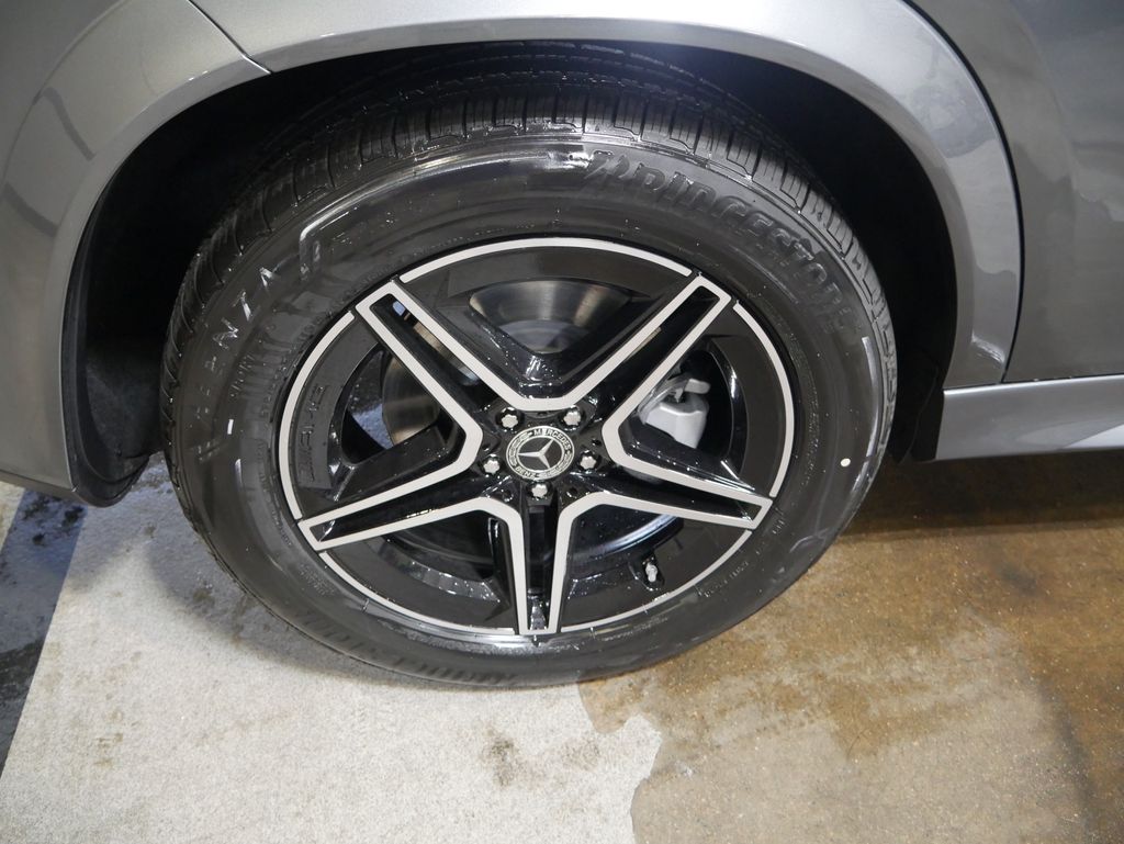 Thumbnail: 2026 Mercedes-Benz GLE - 14