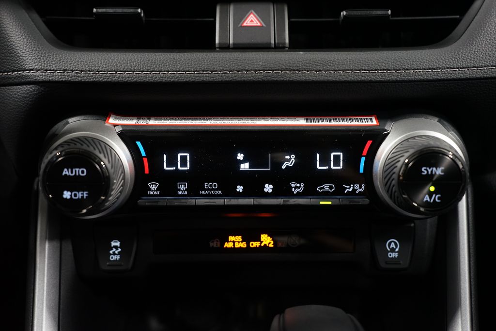 Thumbnail: 2025 Toyota RAV4 - 20