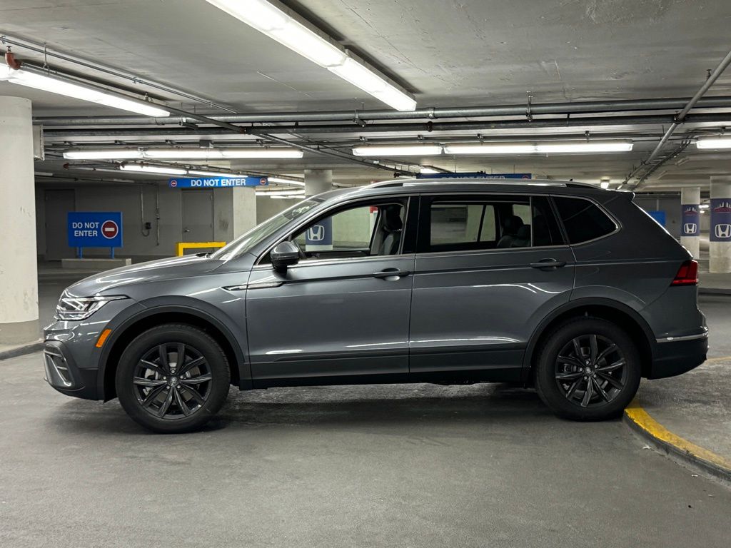 2024 Volkswagen Tiguan 2.0T SE 30