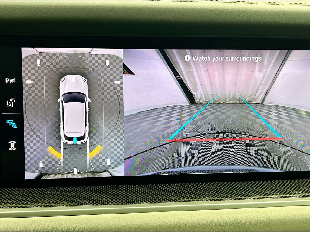 Thumbnail: 2026 Porsche Cayenne - 18