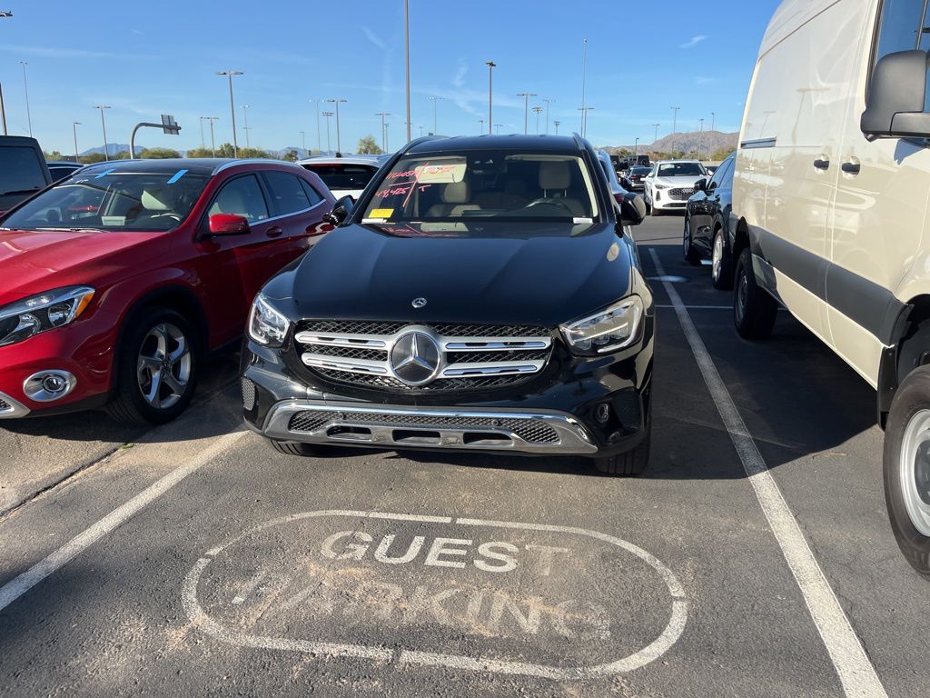 Thumbnail: 2022 Mercedes-Benz GLC - 2