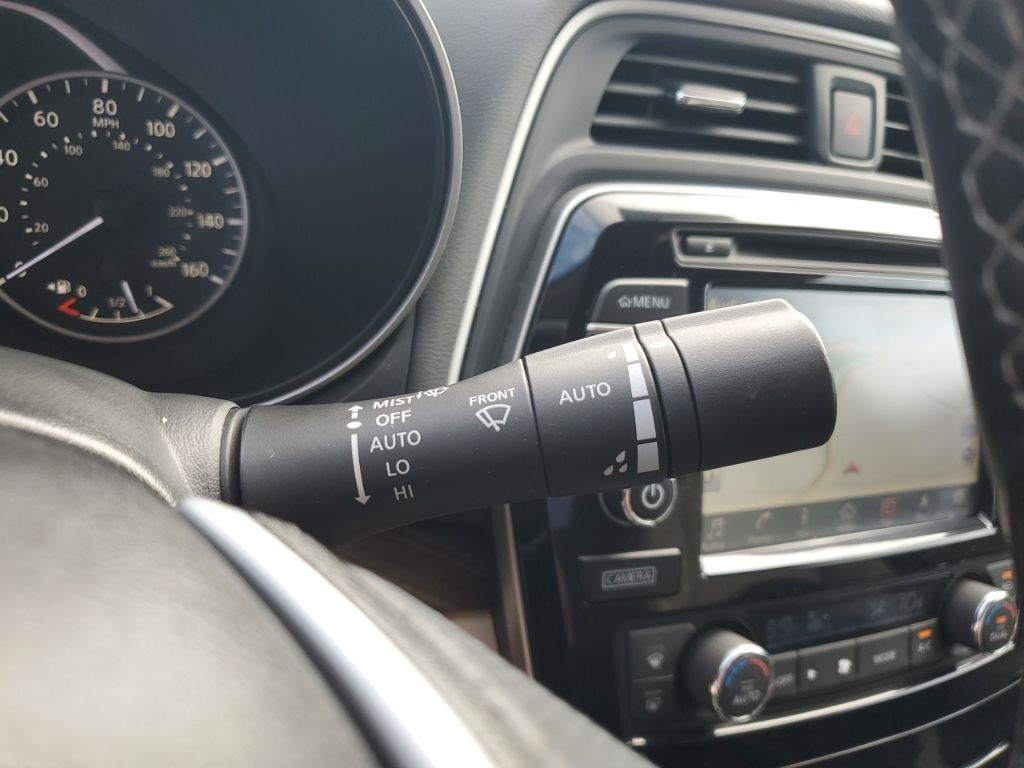 Used Car 2017 Nissan Maxima  Platinum For Sale Under $15,000 In Austin, Texas