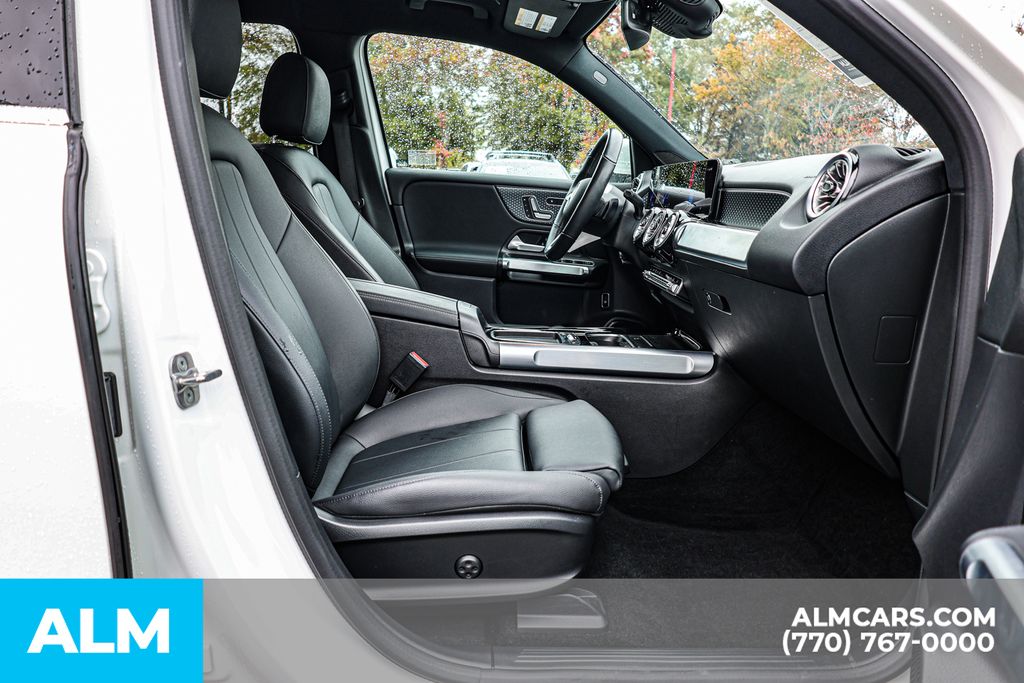 Used 2024 White Mercedes-Benz 250+ image 22