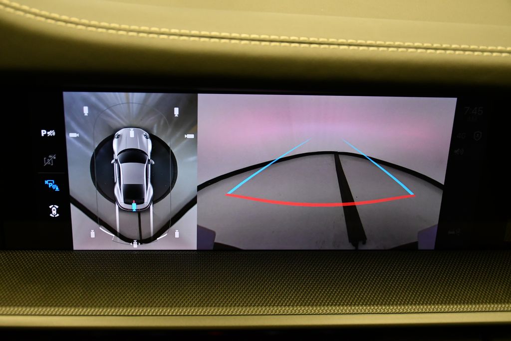 Thumbnail: 2026 Porsche 911 - 30