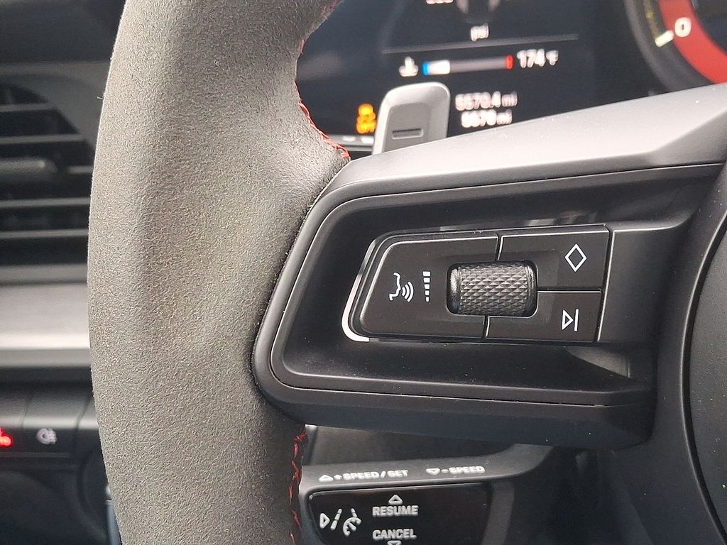 Thumbnail: 2022 Porsche 911 - 20