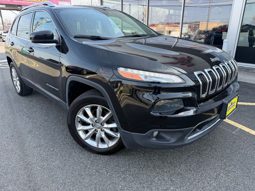 Diamond Black Crystal Pearlcoat 2017 Jeep Cherokee Limited 4WD SUV / Crossover Four-Wheel Drive 9-Speed Automatic
