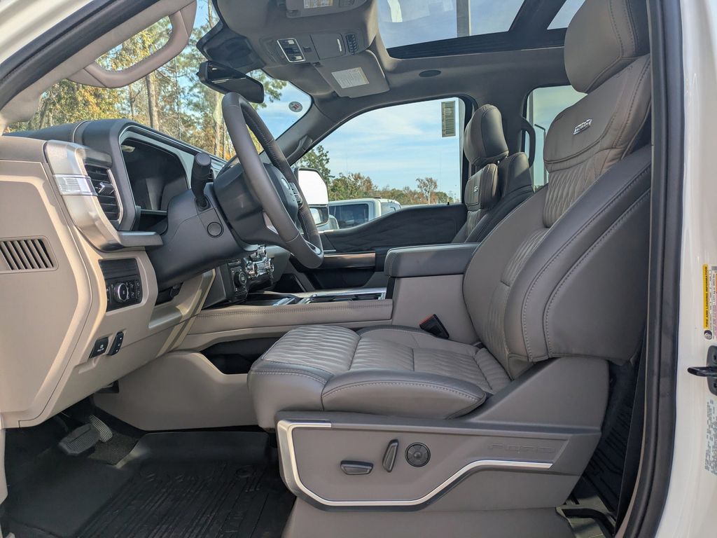 2026 Ford F-250 Platinum