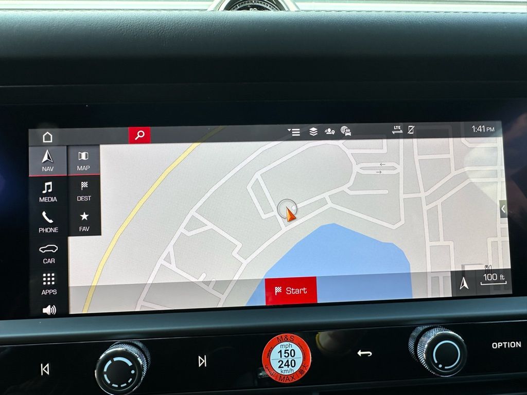 Thumbnail: 2026 Porsche Macan - 31