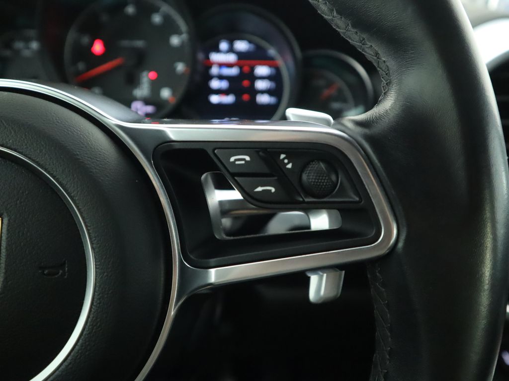 Thumbnail: 2017 Porsche Cayenne - 12