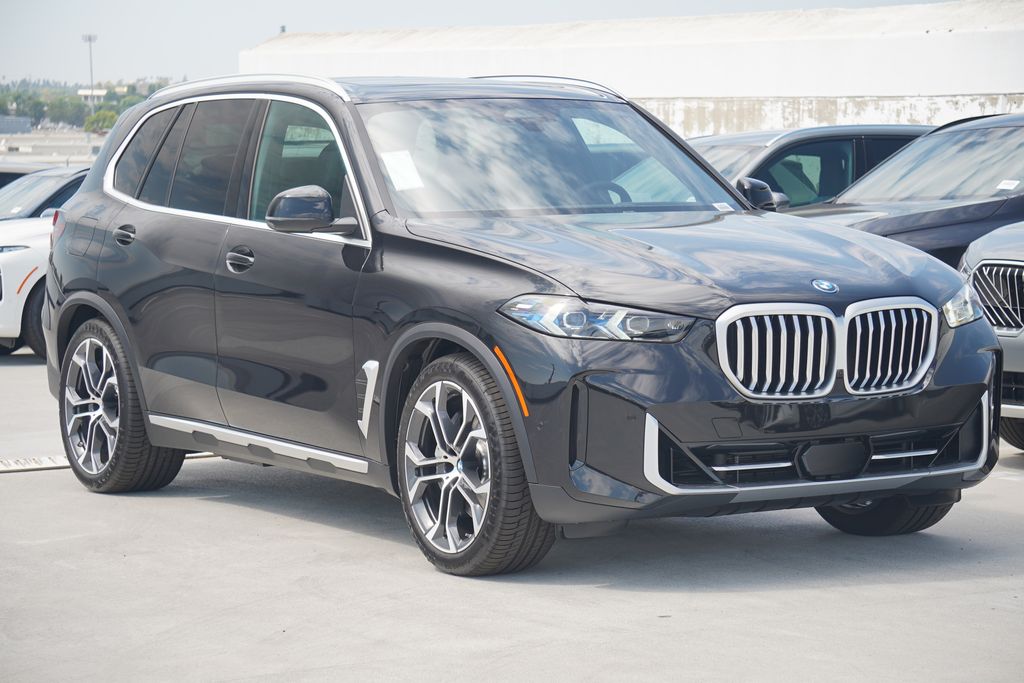 Thumbnail: 2026 BMW X5 - 3
