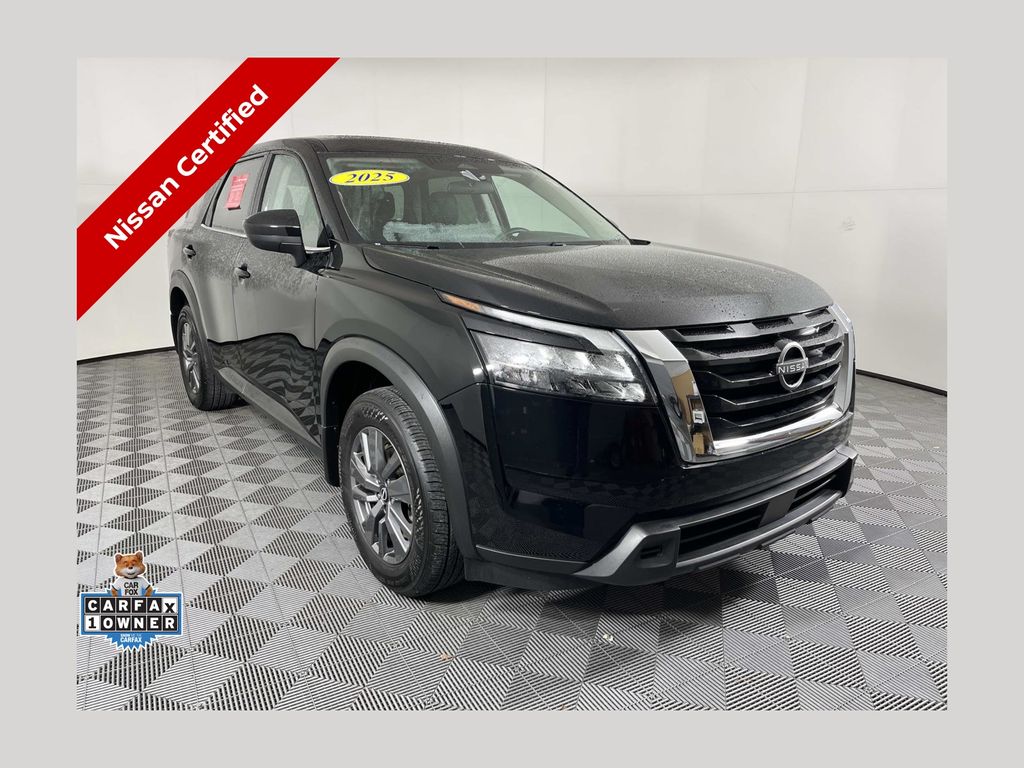 2025 Nissan Pathfinder S 4WD