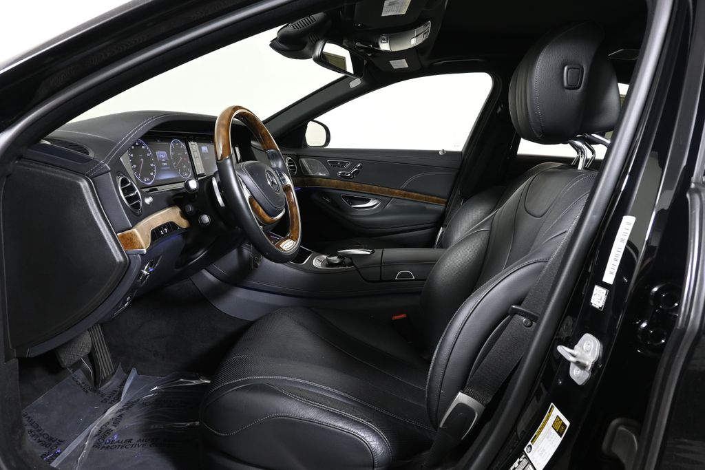 Thumbnail: 2015 Mercedes-Benz S-Class - 3