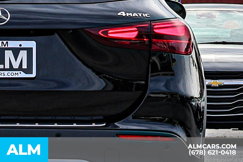 Used 2025 Black Mercedes-Benz GLA 250 image 15