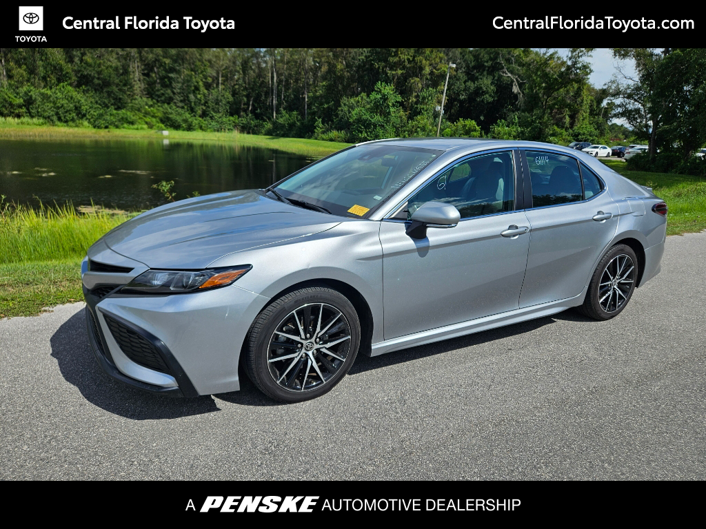 2022 Toyota Camry SE -
                Orlando, FL