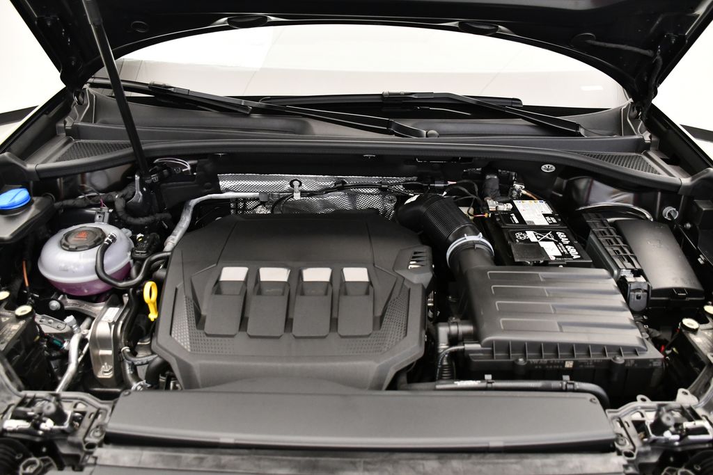 Thumbnail: 2025 Audi Q3 - 12