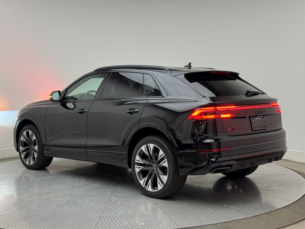 2025 Audi Q8 Premium Plus 8