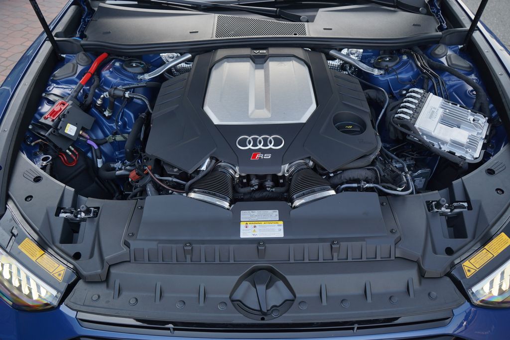 Thumbnail: 2025 Audi RS 6 - 20