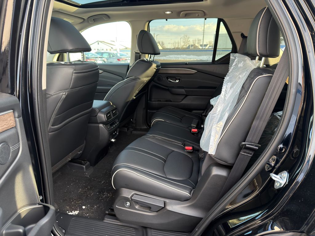 Thumbnail: 2026 Honda Pilot - 20