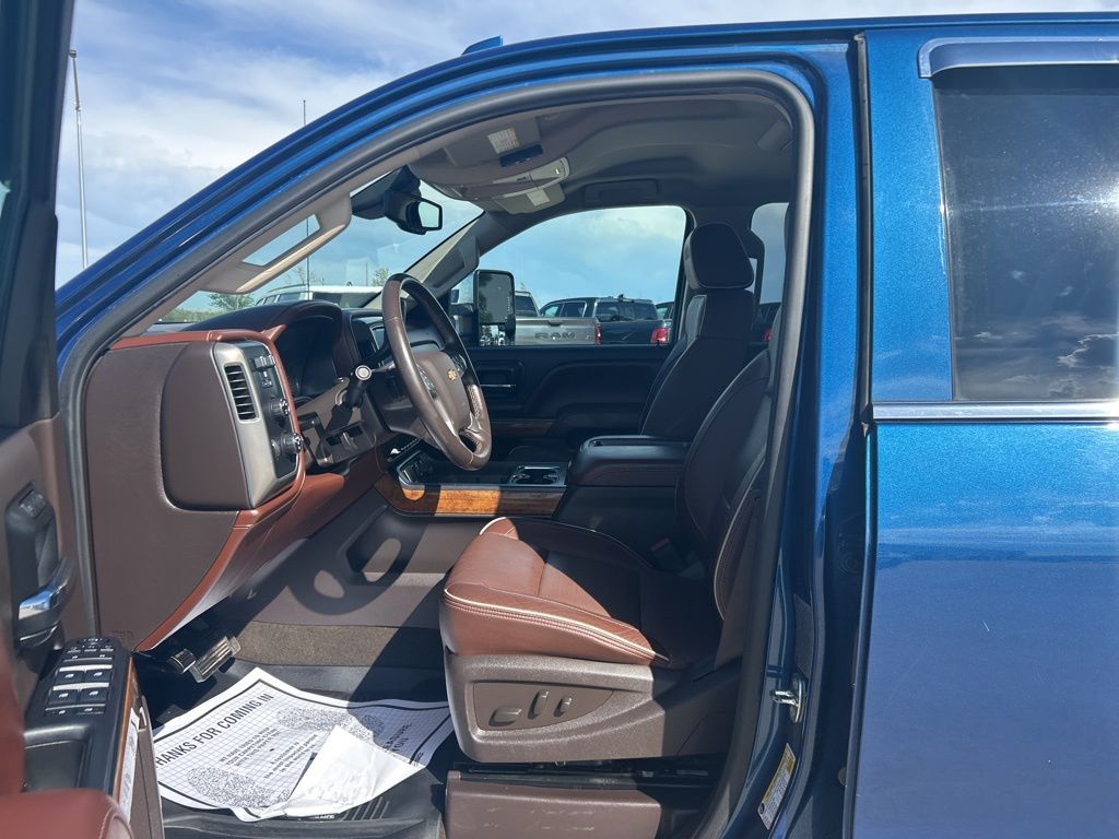 ChevroletSilverado 3500HD10