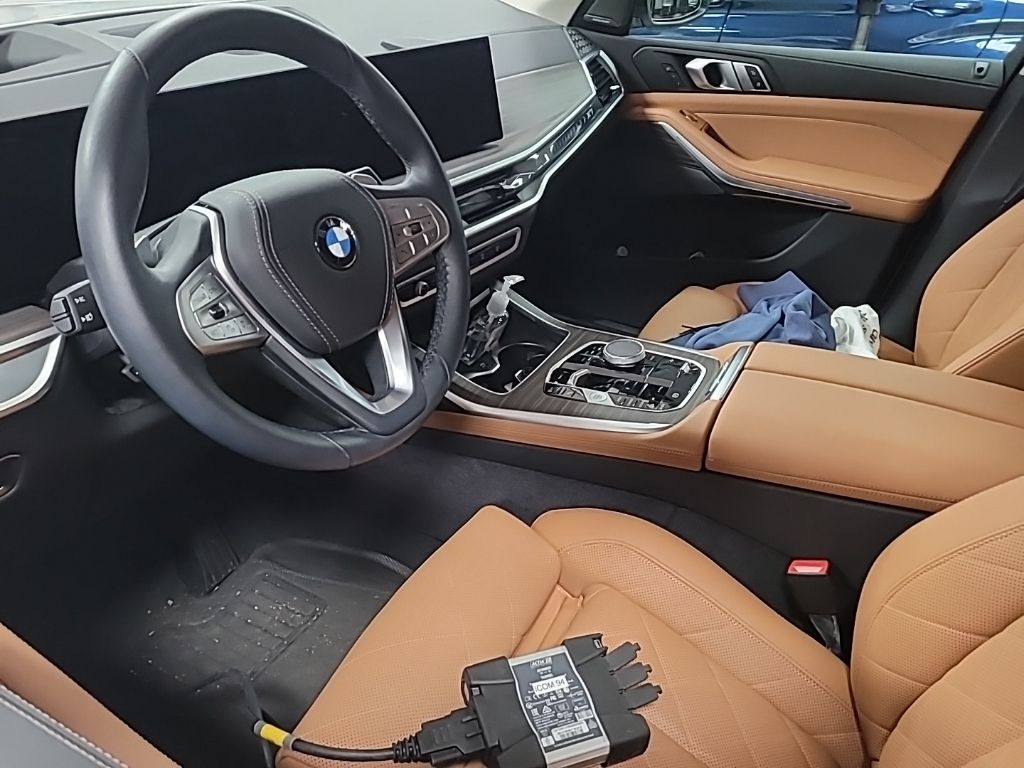 Thumbnail: 2025 BMW X7 - 4