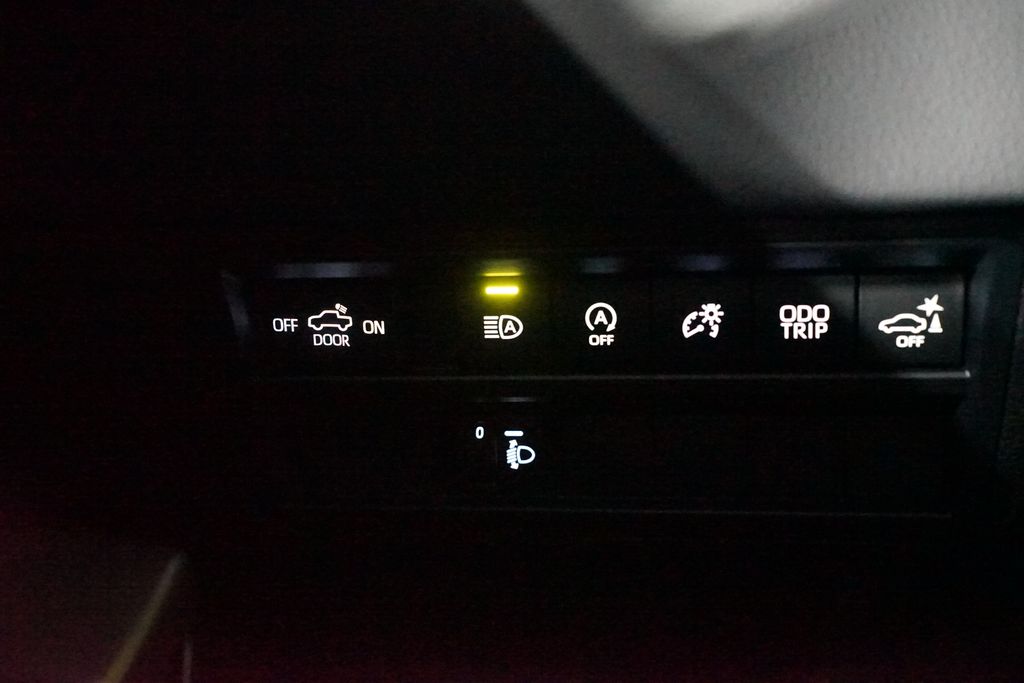 Thumbnail: 2026 Toyota Tundra - 25