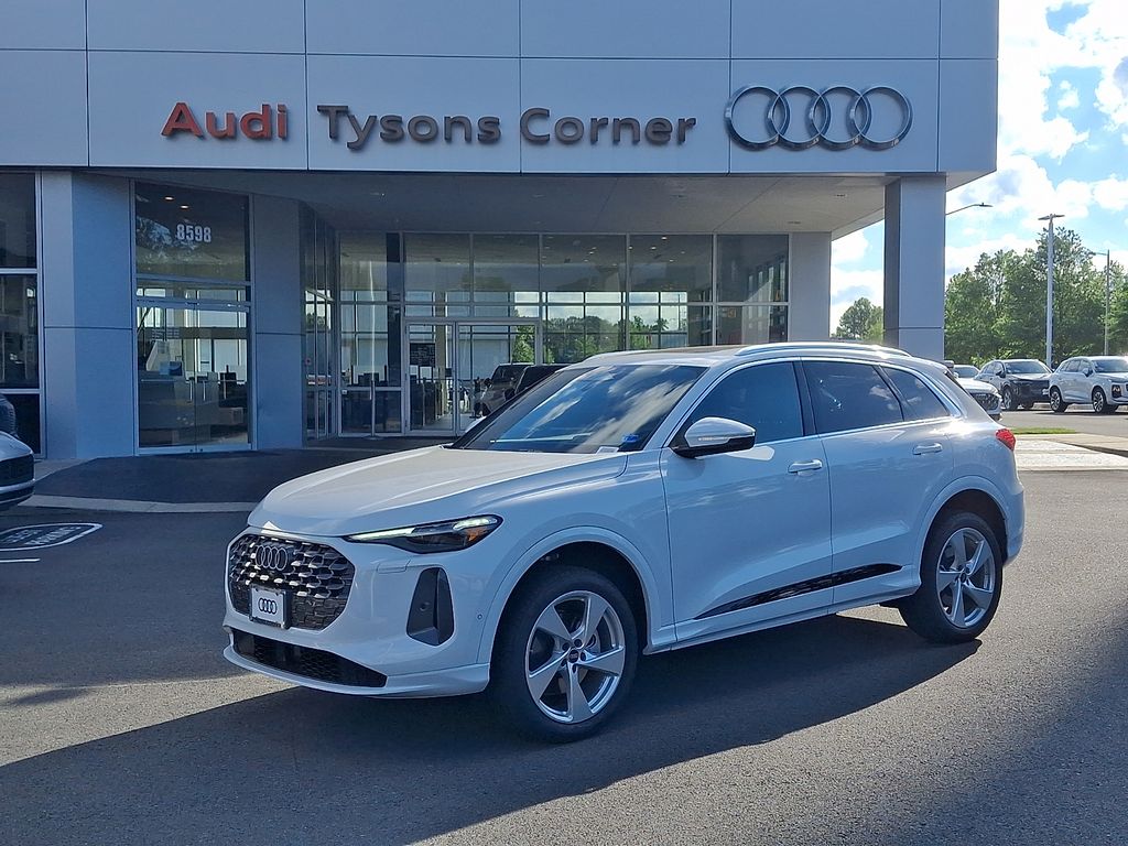 Thumbnail: 2026 Audi Q5 - 1