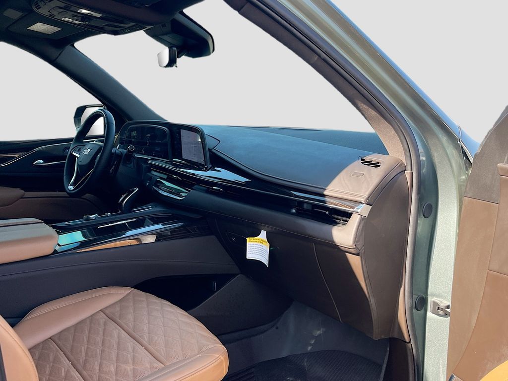 Used 2024 Green Cadillac Sport image 32