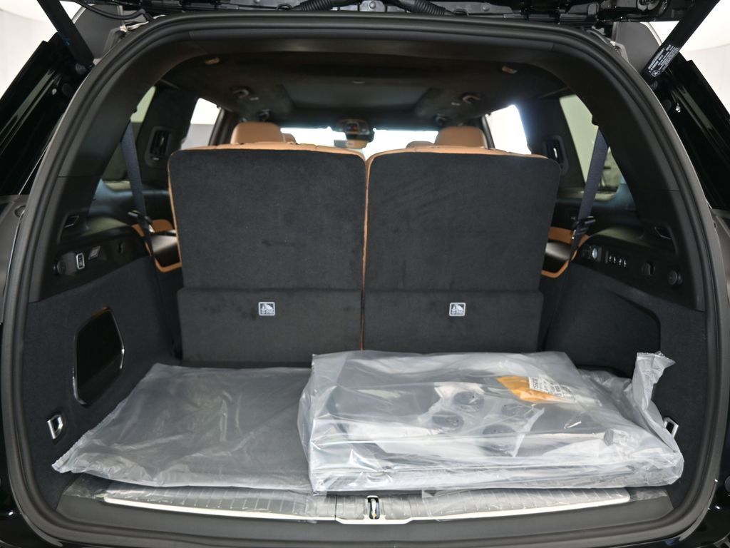 New 2025 Diamond Black Crystal Pearlcoat Jeep Summit image 40