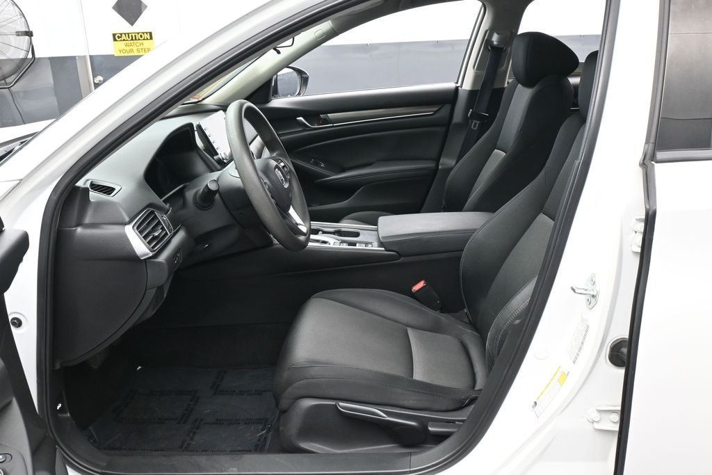 Used 2021 White Honda LX image 11