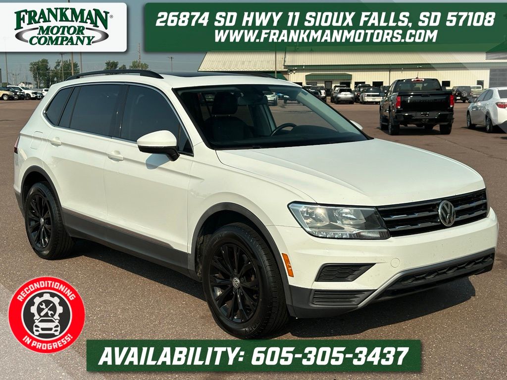 Pure White 2018 Volkswagen Tiguan SUV / Crossover All-Wheel Drive 8-Speed Automatic