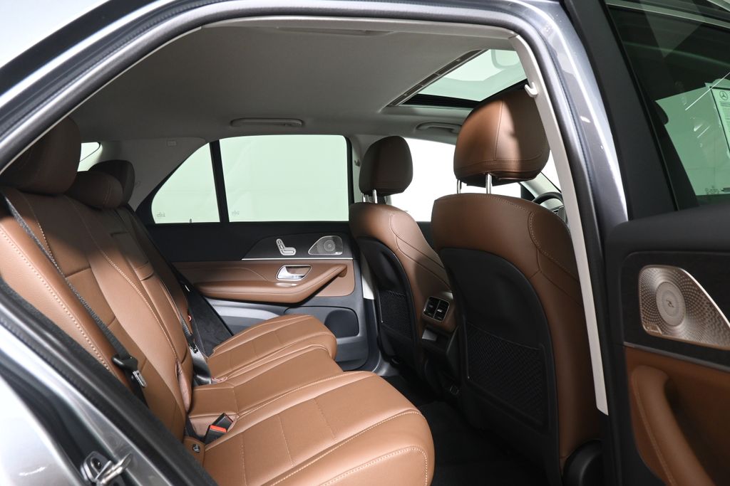 Thumbnail: 2026 Mercedes-Benz GLE - 20