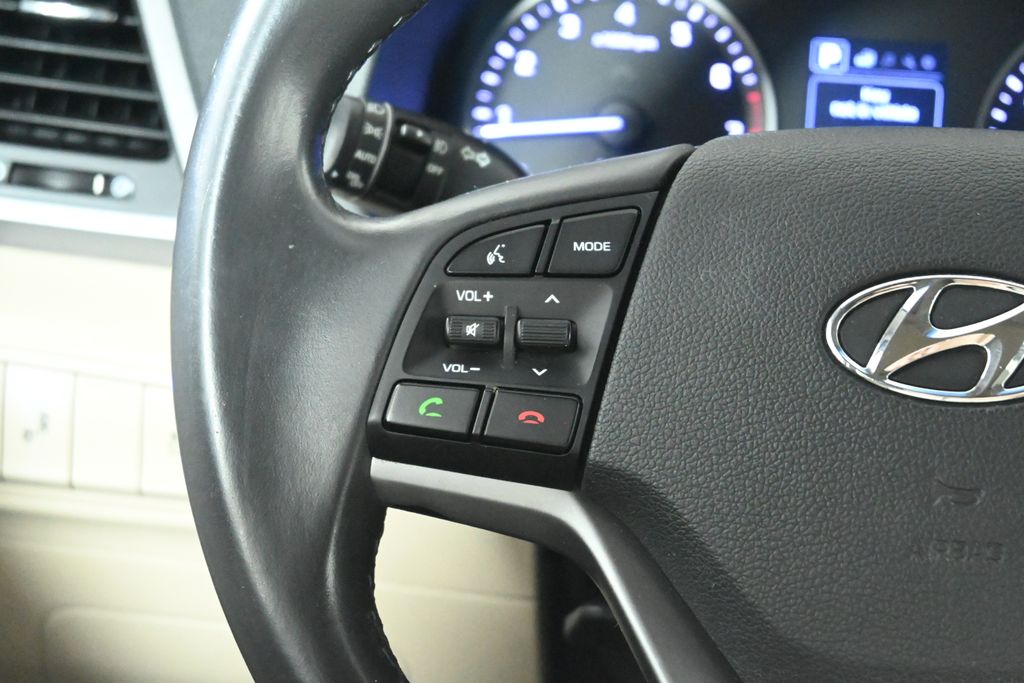 2017 Hyundai Tucson Sport 17