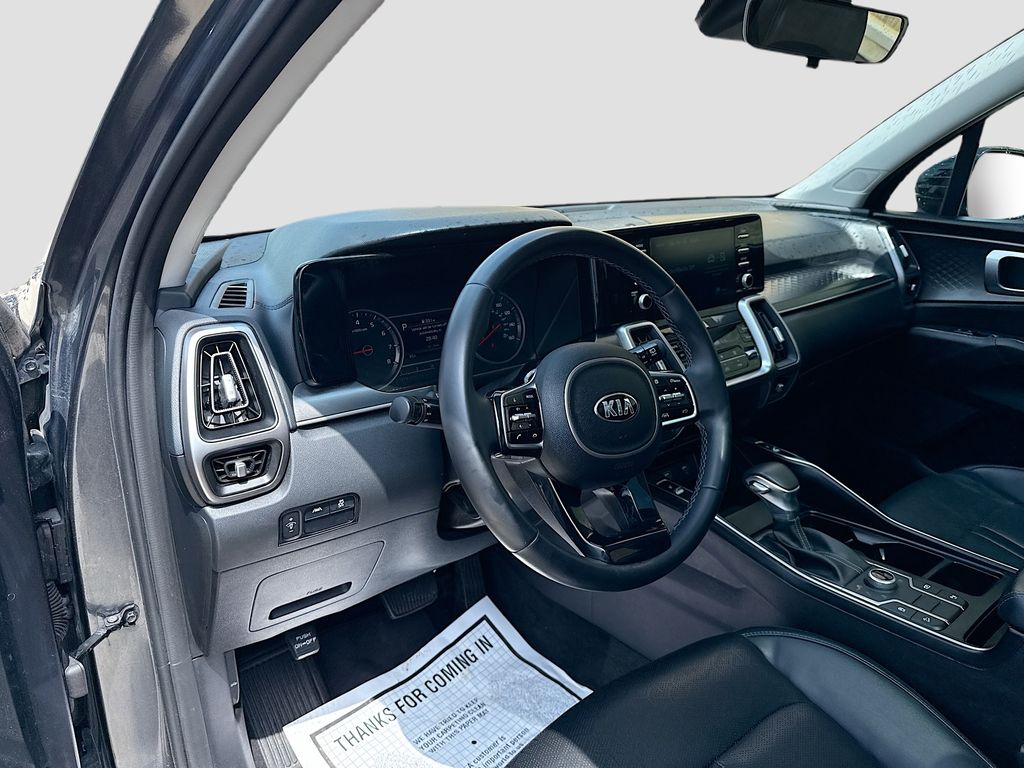 2021 Kia Sorento S 9