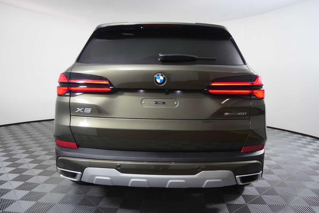 Thumbnail: 2026 BMW X5 - 4
