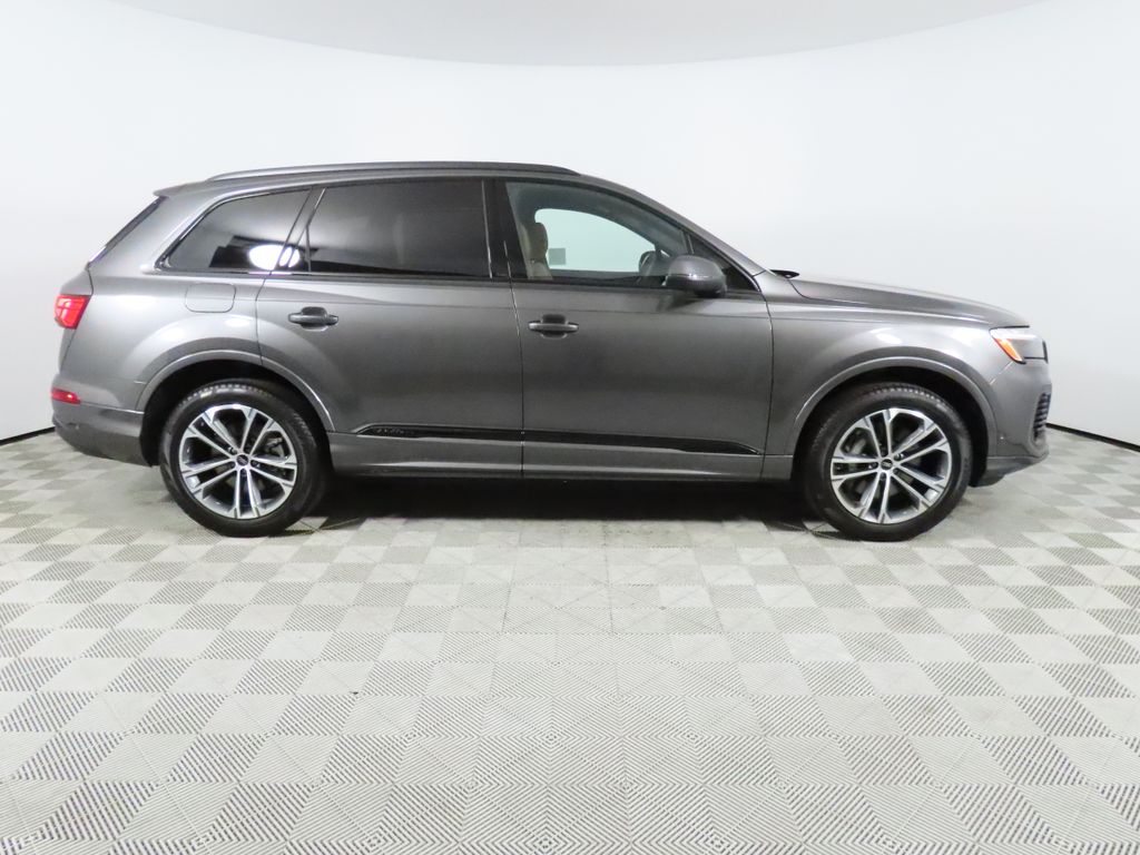 Thumbnail: 2026 Audi Q7 - 6