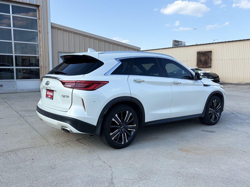 2021 INFINITI QX50 LUXE - 4